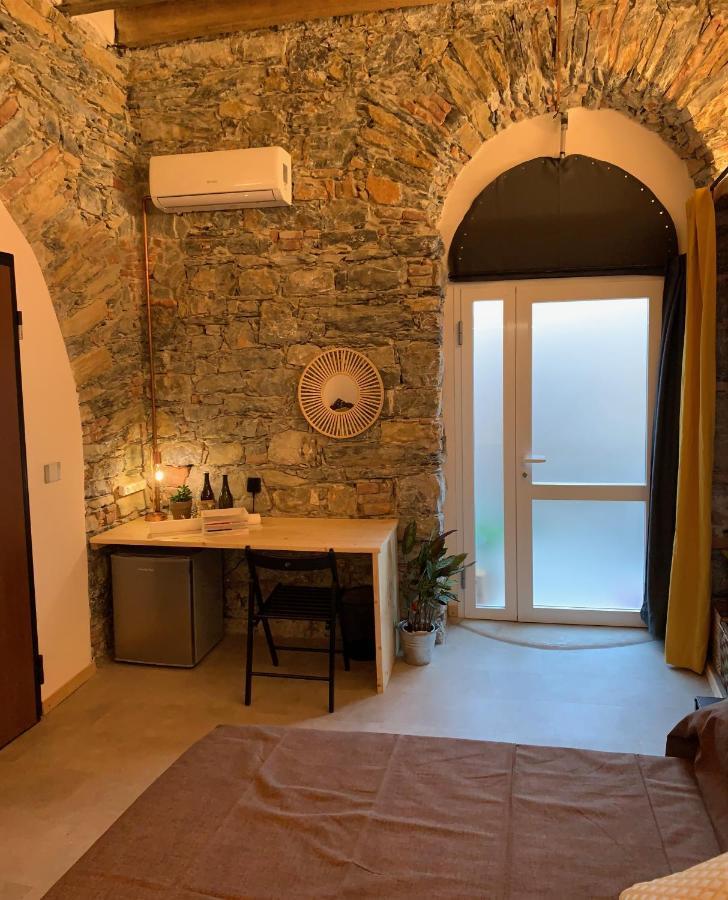 Rock & Wood - Apartment & Room La Spezia Luaran gambar