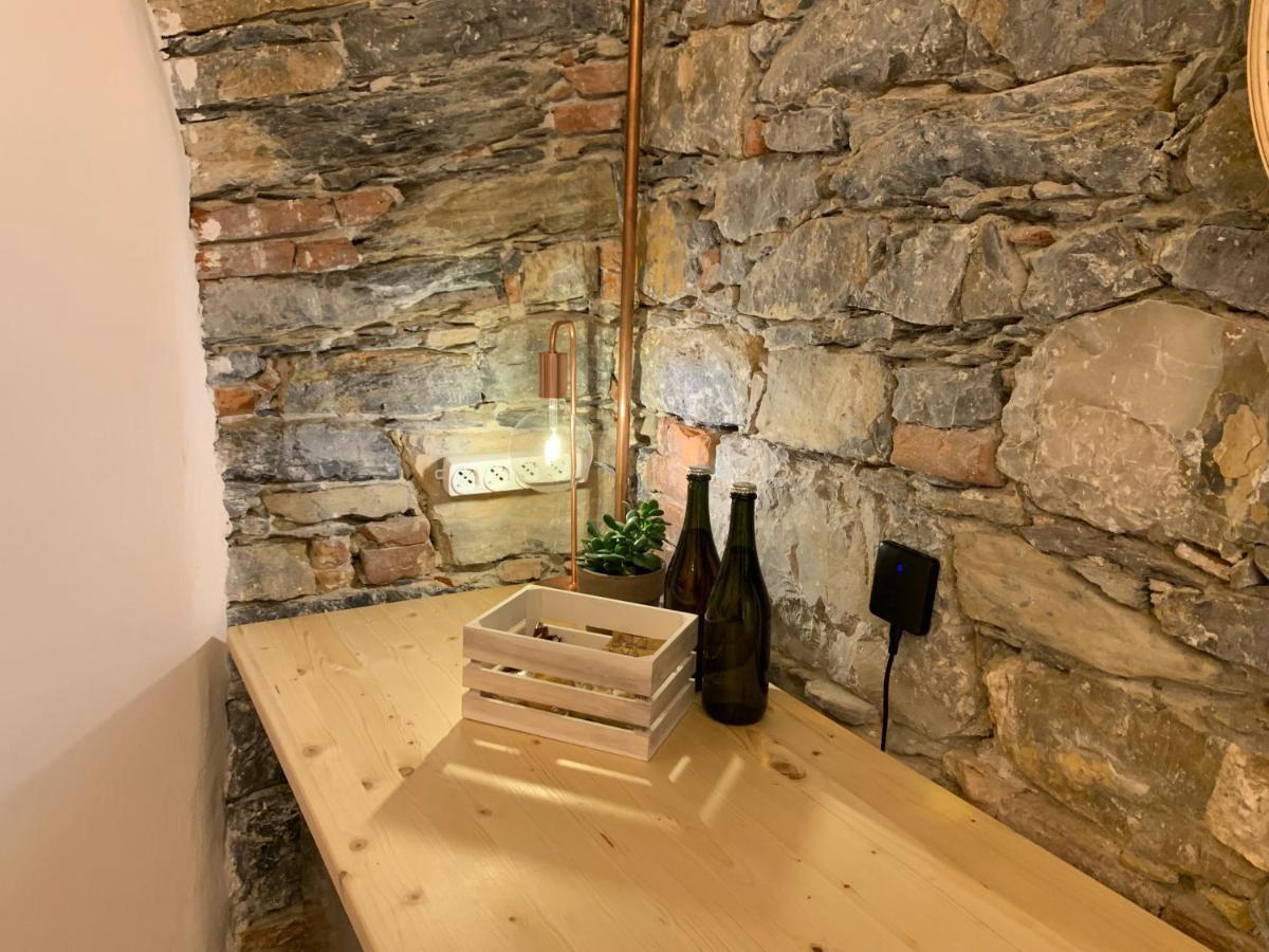 Rock & Wood - Apartment & Room La Spezia Luaran gambar