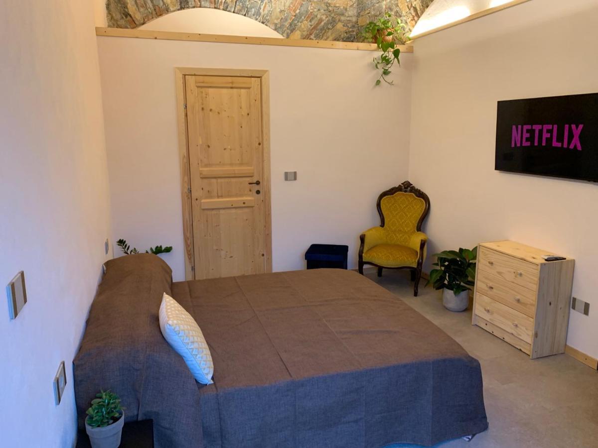 Rock & Wood - Apartment & Room La Spezia Luaran gambar