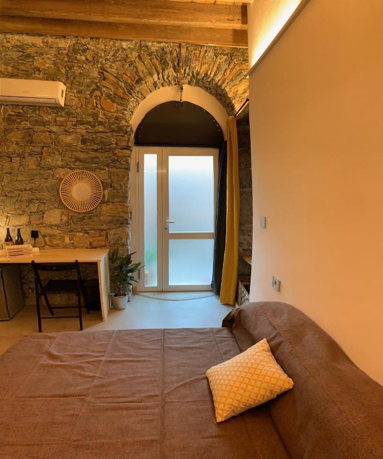 Rock & Wood - Apartment & Room La Spezia Luaran gambar