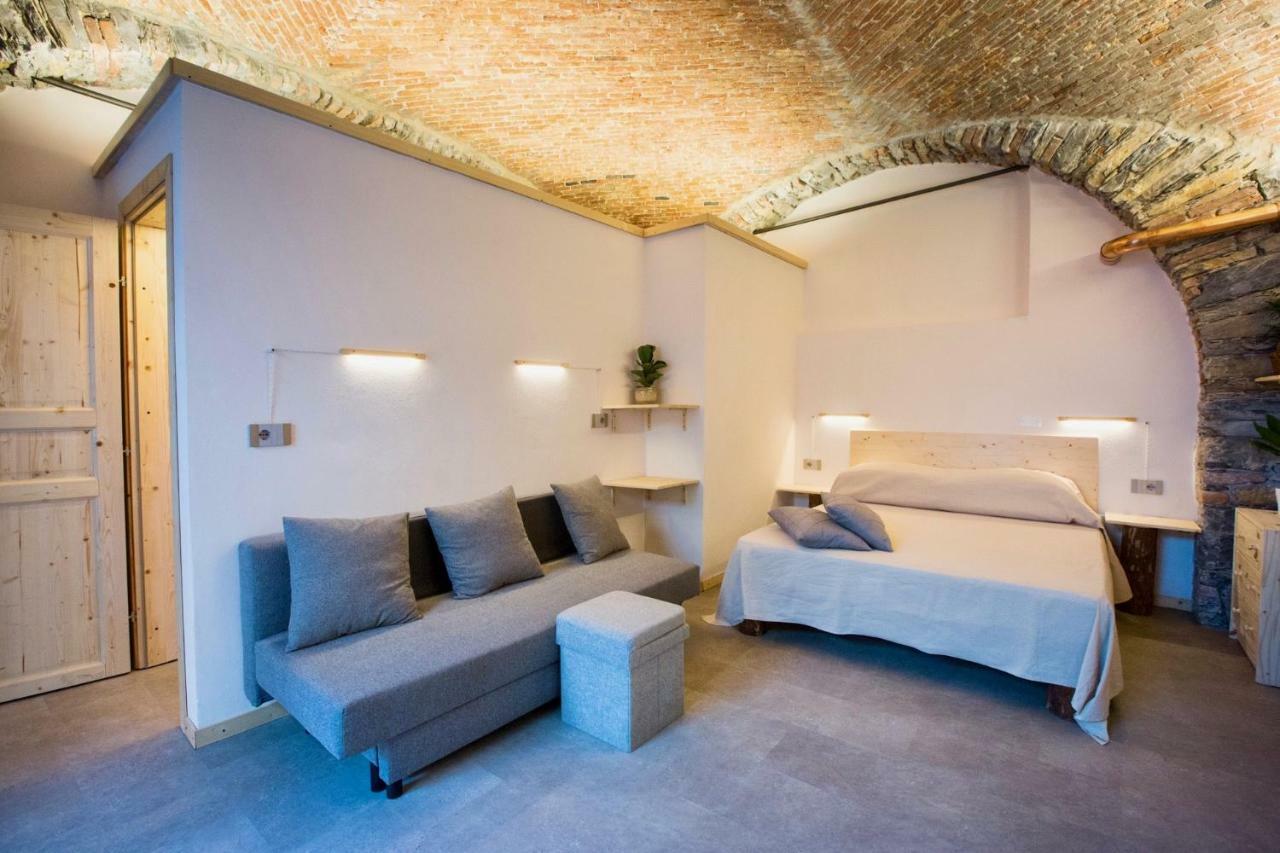 Rock & Wood - Apartment & Room La Spezia Luaran gambar