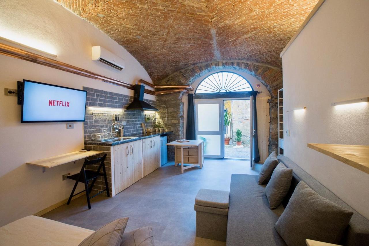 Rock & Wood - Apartment & Room La Spezia Luaran gambar